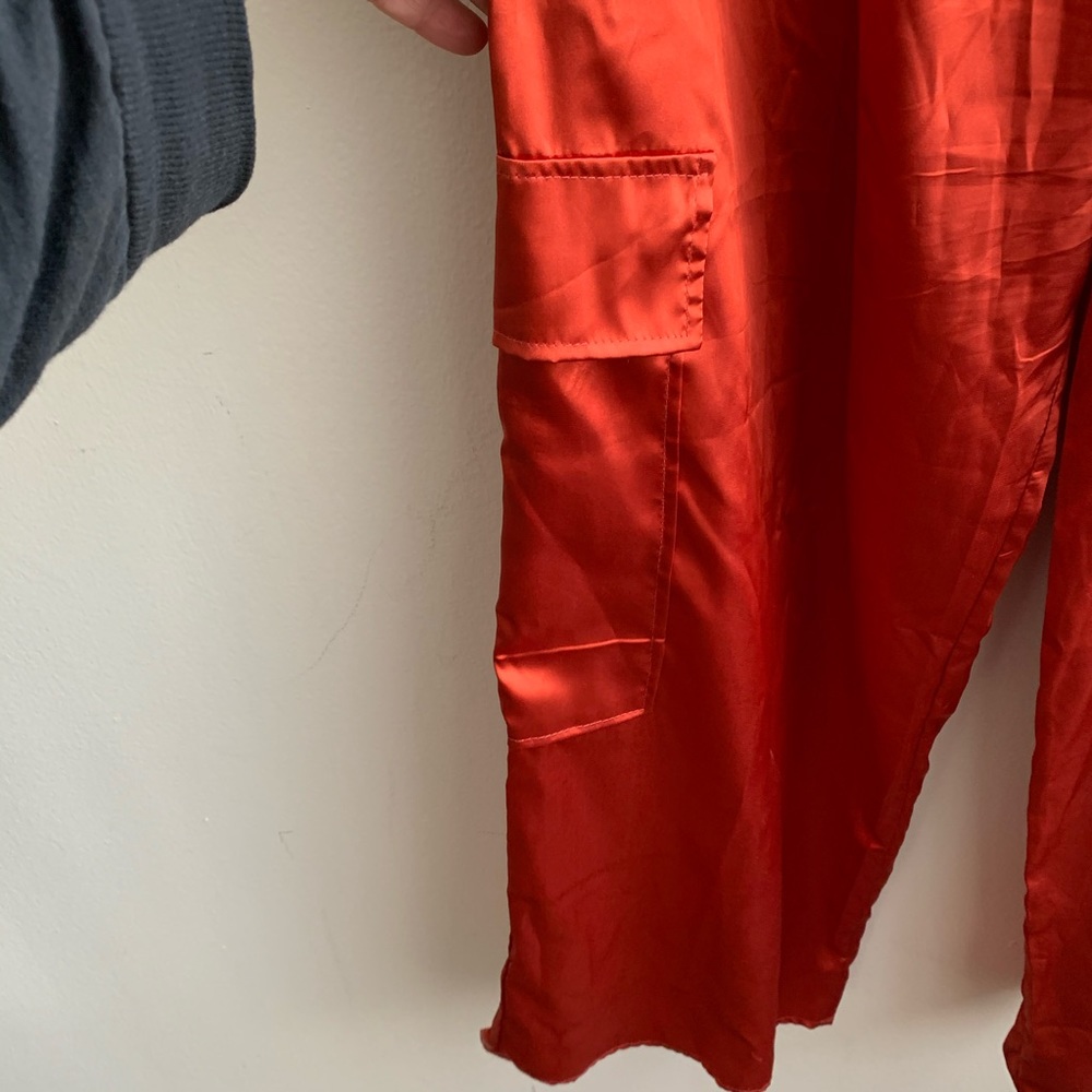 Fashion Nova Satin Crop Top and Pant Set Medium - Picture 5 of 9